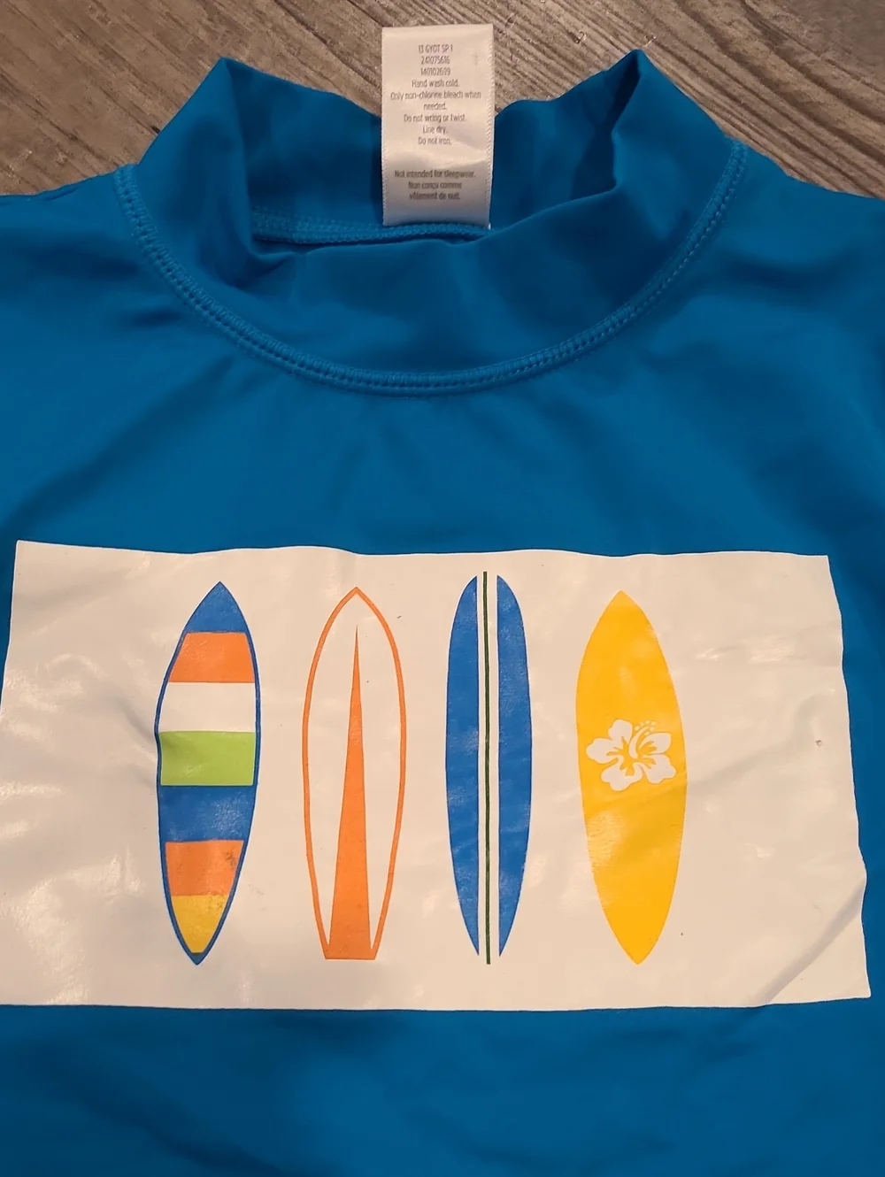 Blue Surfboard Rash Guard & Tropical  Shark Swim Trunk Sizen5/6